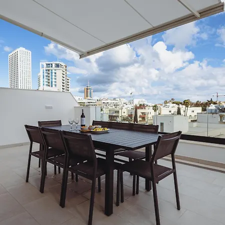 Διαμέρισμα Luxury Penthouse With Private Pool & Skyline Views *