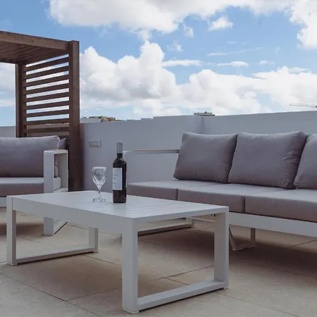 Luxury Penthouse With Private Pool & Skyline Views Is-Swieqi