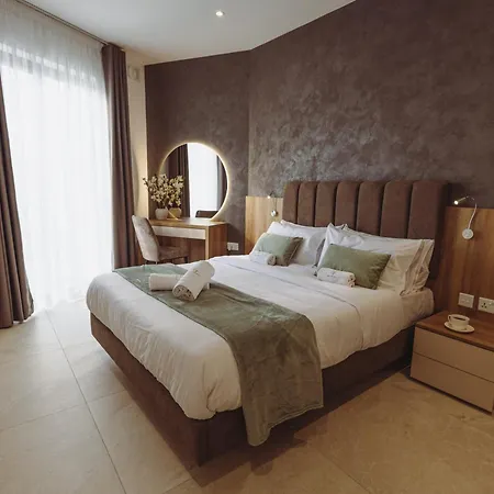 Appartement Luxury Penthouse With Private Pool & Skyline Views Is-Swieqi